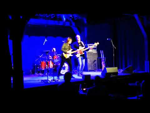 Steffen Schackinger - playing live @Godset - 2019-10-31