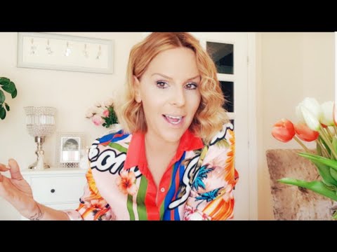 O društvenim mrežama - Ana Bučević