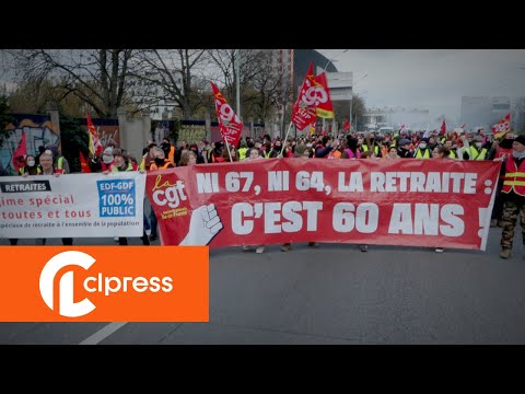 Réforme des retraites : le périphérique bloqué par des manifestants CGT (17 mars 2023, Paris) [4K]