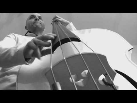 C MINOR BLUES BACKING TRACK BASS PLAY ALONG LINE Mr P.C. Accompaniment