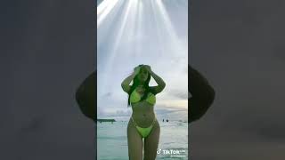 No Bra Hot Cocomelon Twerk #tiktok #shorts #cocomelon #bikini #twerk