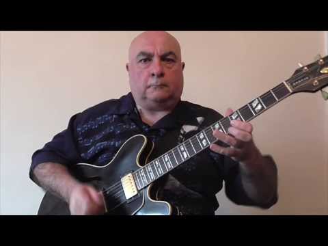 Five Essential Chuck Berry Guitar Licks