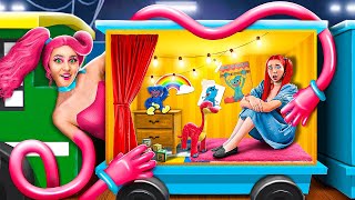 Mommy Long Legs and Huggy Wuggy Built Secret Rooms under the Bed!