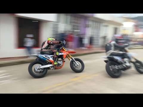 Carrera de Motovelocidad Colombia Categoría Libre-Nariño (Gancho DavidBurbano243 y Miko155)SUPERMOTO