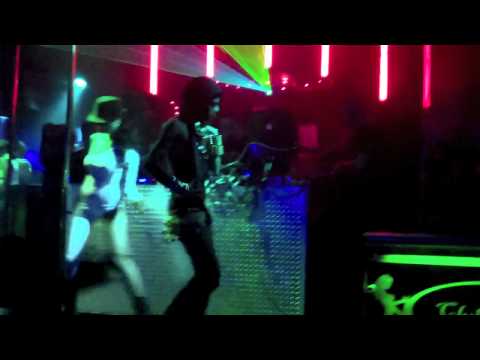 Superchumbo @ Petra! Track id: DJ AMOROSO & NINO BELLEMO - SET ME FREE