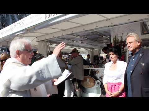 Oktoberfest: Edi´s Cafe Zelt - Weihe durch Pater Paul am 22.09.2016