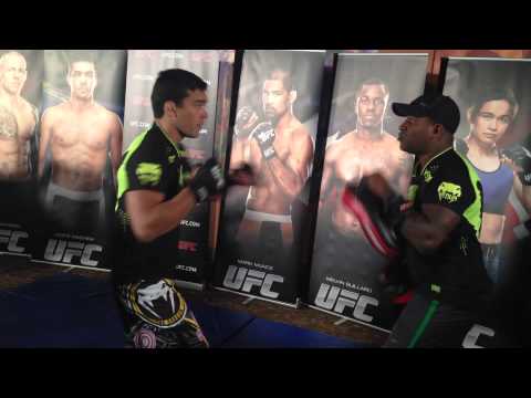 Lyoto Machida hits Pads 1 @ UFC Fight Night Manchester Open Workouts