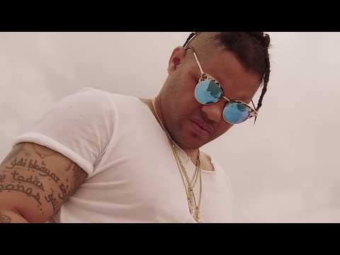 EMIGRANTE - El Taiger (Video Oficial)