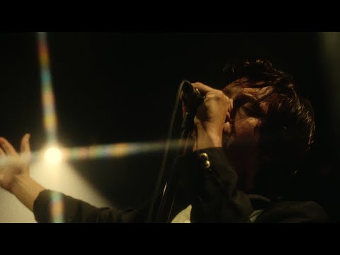 Arctic Monkeys - I Ain't Quite Where I Think I Am (Official Video)