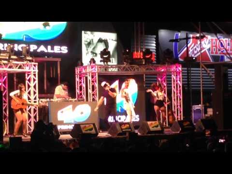 Oscar Casañas y Baby Noel concierto 40 Pop Murcia 2015