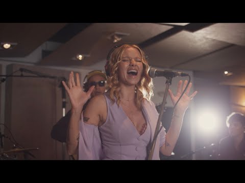 Mala Frank - Purple Rain (studio live session)