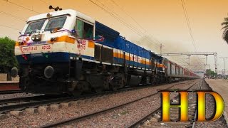 preview picture of video 'IRFCA - First Run Of The Most Awaited Train, 22461 New Delhi Katra AC Superfast Express'