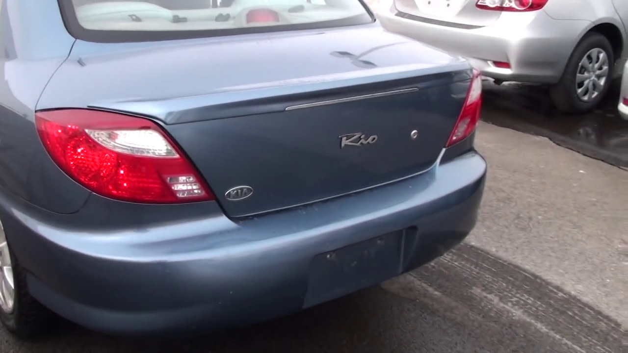 2001 Kia Rio Automatic Start up and walk around