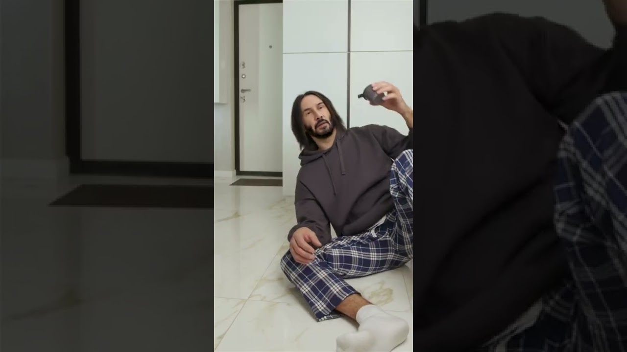 When you get bored at home #keanureeves #reeves #neo #constantine #johnwick