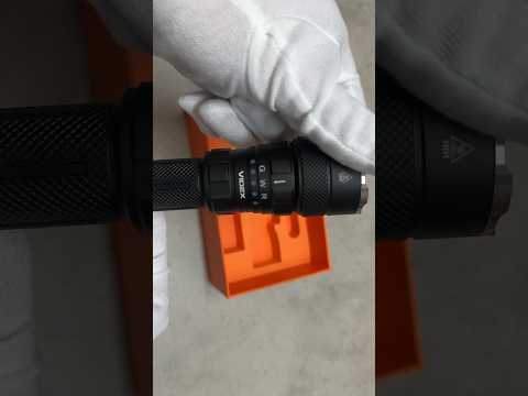 Тактичний ліхтарик Videx VLF-AT255RG 2000Lm 5000K IP68 USB-C з червоним/зеленим світлом - фото 1 - id-p2545243751