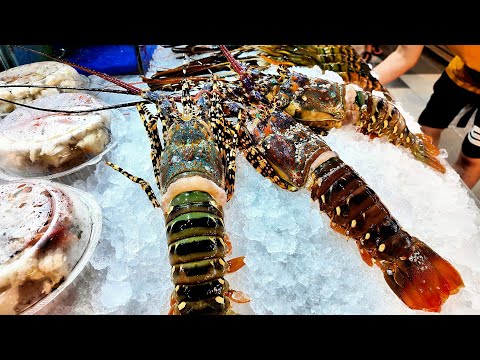 Massive Lobster at Thonburi Seafood Market 🦞 Exploring Thai Street Food in Bangkok, Thailand