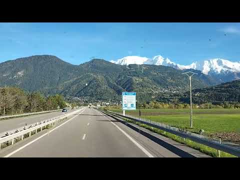 Mont Blanc, França( Highway A40, France bound for Italy.) ( Auto estrada A40, França destino Italia