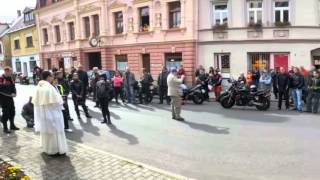 preview picture of video 'zavírání moto sezóny v Lázních Kynžvart rok 2012'