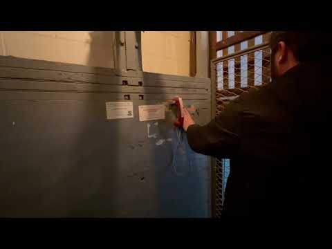 Quick ride: Manual OTIS traction freight elevator- Rochester, NY