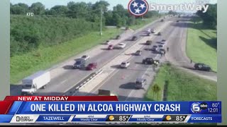 One killed in Alcoa Highway crash Wednesday morning
