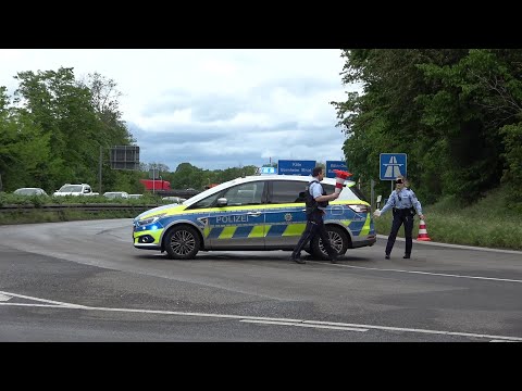 Gemeldeter Geisterfahrer auf A555 Höhe Bonn - Polizei sperrt Autobahn am 17.05.21
