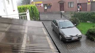 preview picture of video 'Hail Storm Poland Malopolska 2011 (part I)'
