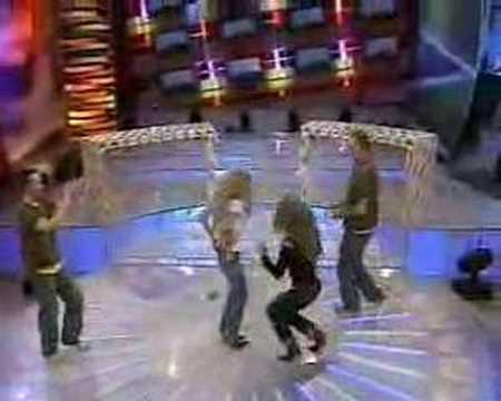 Dora 2005. Vesna Pisarović i Danijela (like a Shakira)