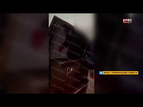 В Югре водитель не пускал пассажиров в автобус, пока совершал религиозный обряд