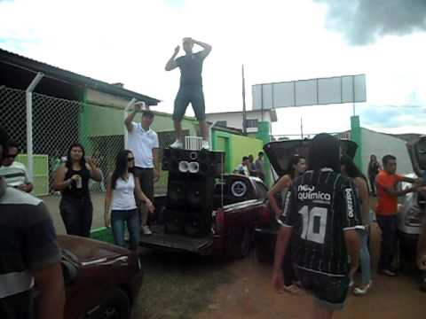 saveiro do juliano e gol do bruno fazendo a festa em jaguariaiva.....