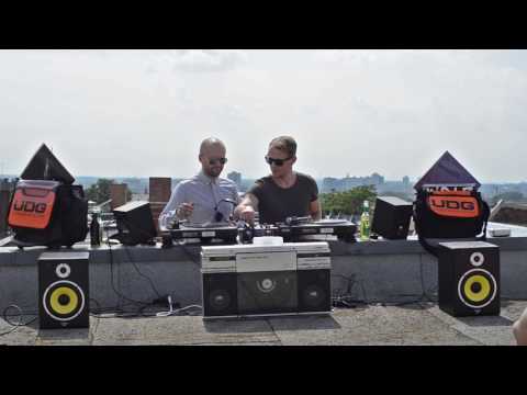 VIKTOR TALKING MACHINE (Monaberry) – Livesession Rooftop Halle