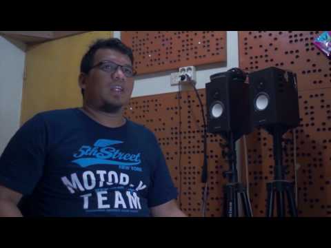 download lagu mp3 mp4 Audio Warrior, download lagu Audio Warrior gratis, unduh video klip Audio Warrior