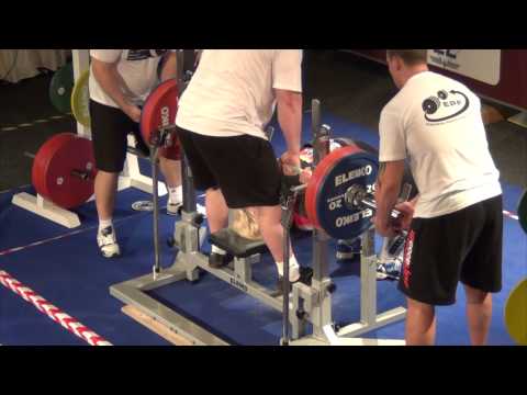 Hildeborg Juvet Hugdal Verdensrekord i benkpress 216kg (EM Styrkeløft 2013)