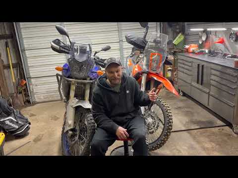 T7 vs 690 Enduro R : Which is better?