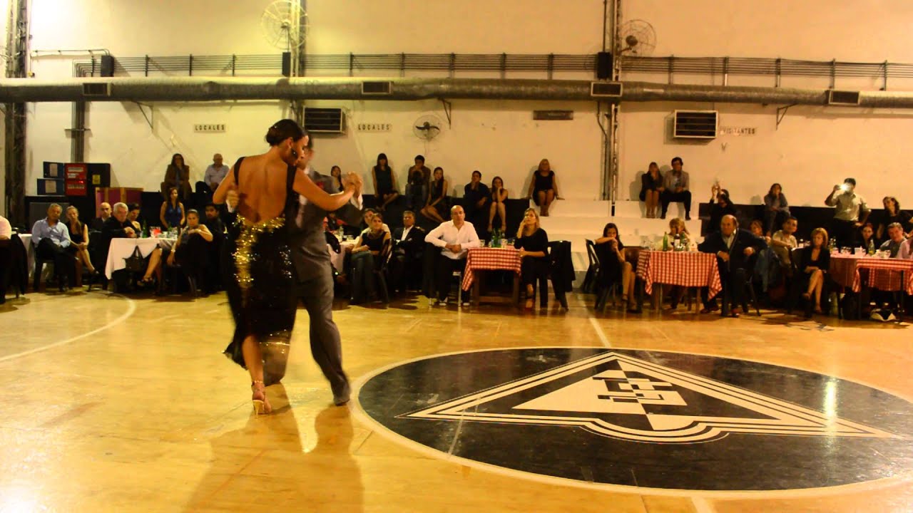 Video thumbnail for Virginia Pandolfi & Jonatan Aguero en Milonga Malena Sunderland Club 4/4