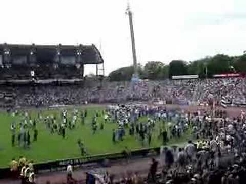 KSC - SCF Aufstieg Platzsturm