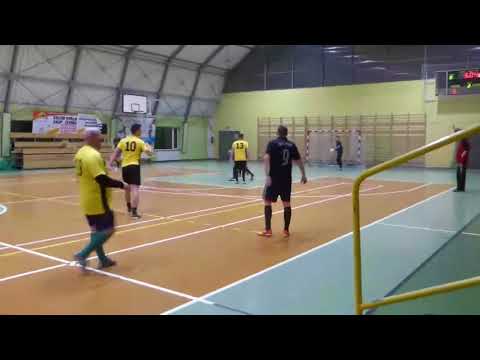 17.02.2018r. Myjnia Eco-Para – Traper Chichy    . Mecz o I miejsce . (3 : 3 (2 : 2) )