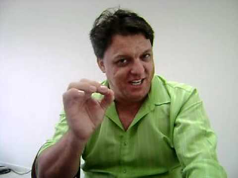 LUIS CARLOS MUNHOZ IMITANDO O sombra do ratinho (luca).AVI