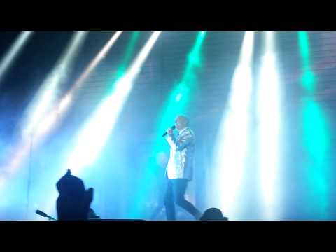 Pet Shop Boys - Thursday (Feat. Example) (Electric Tour - Birmingham 13/06/14)
