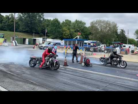 Mike Motto (L) and Gregg Dahl (R)