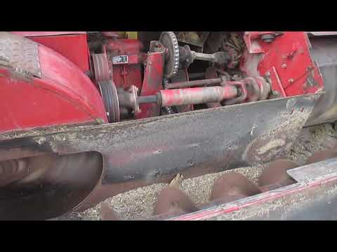 BigIron Online Auction 5-26-2021-GK8320=New Holland 892 Pull-Type Forage Harvester W/ Heads