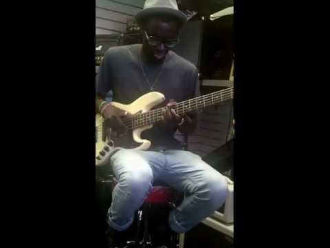 Sebene Congolese Bass Groovin !