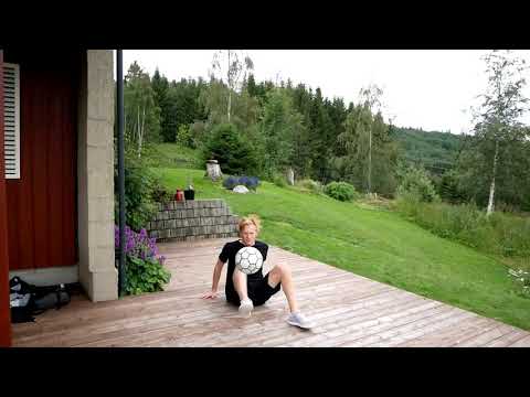 Brynjar with a chill set