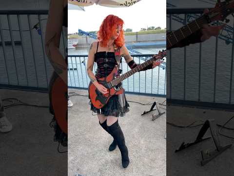 Hill Groove by Satch — vibe stayed despite heat-warped strings 🎸 #elenaseagalova #guitar #gig