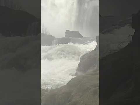 Aumenta caudal del Salto del Laja tras sistema frontal