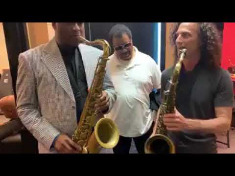 Jazz -James Carter and Kenny G shedding on tenor sax