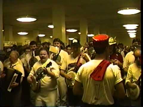 1993 Show of Shows Uptown String Band Serenading Aisle