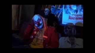 Freakhouse Flicks Munchey thinks he is a werewolf!