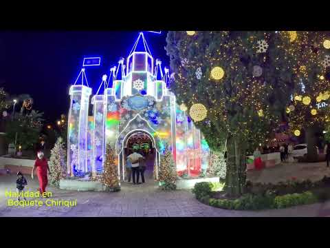 Recorriendo el Adornado Parque de Boquete Chiriquí Navidad 2025