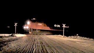 preview picture of video '[HD] Lengthy Freight 414 Through the Night'