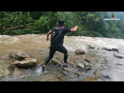 Catch fish in flooded river - dangerous but a lot of fish